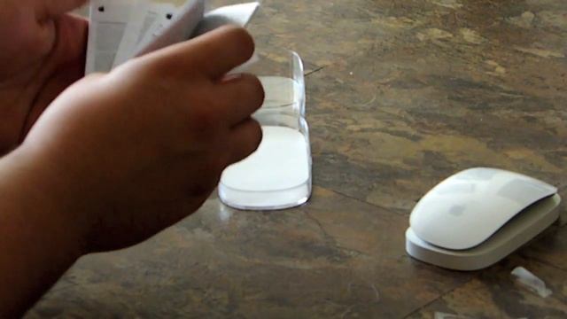 Apple Magic Mouse Unboxing смотреть онлайн