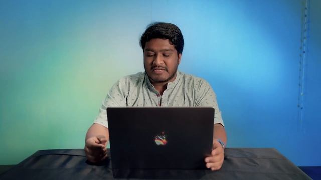 Apple Vision Pro! 🤔 Too Early? смотреть онлайн