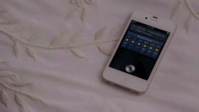 Apple - Introducing Hal on iPhone 4S (SPOOF) смотреть онлайн