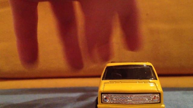 Hot Wheels Custom 77 Dodge Van смотреть онлайн