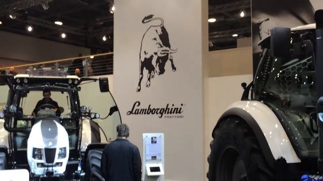 SIMA 2015 Lamborghini Trattori Février 2015 Paris Nord Villepinte France смотреть онлайн