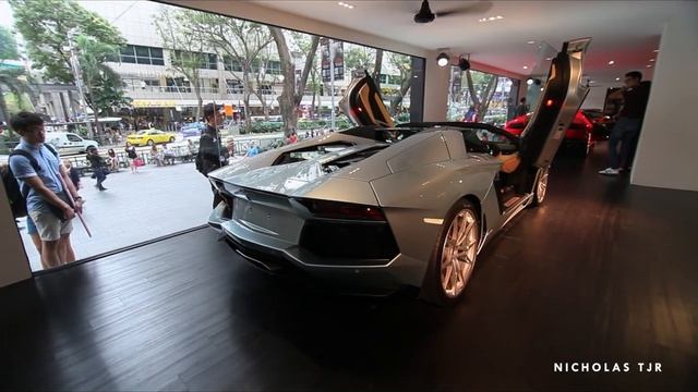 Lamborghini Rev battle! (Sesto, Huracan, Aventador) смотреть онлайн
