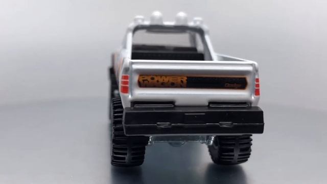 How to open Hot Wheels ‘80 Dodge Macho Power Wagon Desert Rally 🔥 Hot Wheels 2022 смотреть онлайн