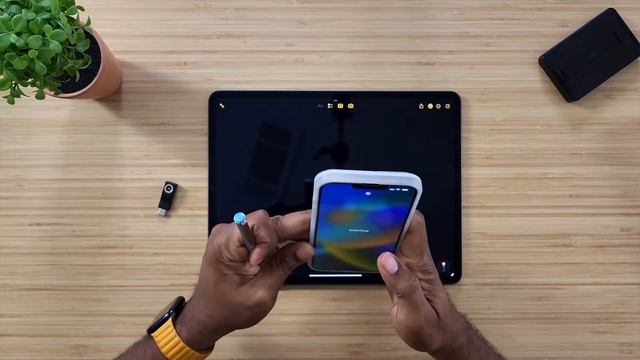 This Apple Pencil Replacement Works iPad Pro & iPhone 13: Adonit Dash 4... смотреть онлайн