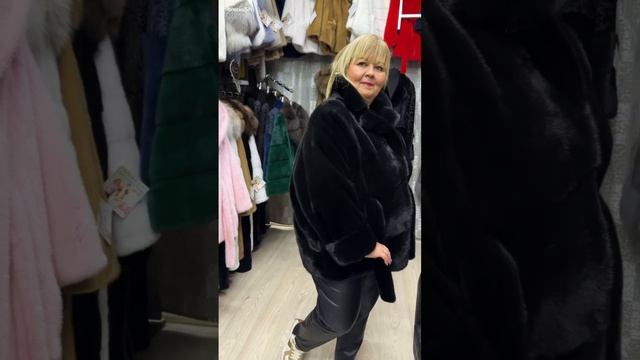 Полушубки блэкглама смотреть онлайн