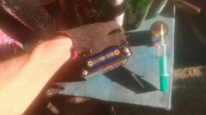 Заправка сухозаряженного мотоциклетного АКБ Тюмень 6МТС-9 готовым электролитом