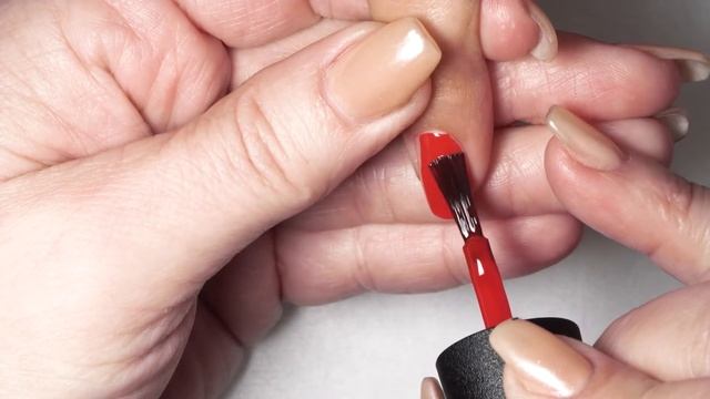 How to Apply OPI Polish Using the Three Stroke Method смотреть онлайн
