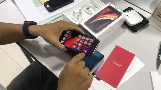 iPhone SE 2020 Unboxing and review Burmese Language смотреть онлайн