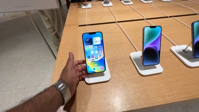 Burger King yea ummid nahi thi 🤬🤬 finally I visit the Apple Store 🍏 ￼￼😇😇part 2 смотреть онлайн