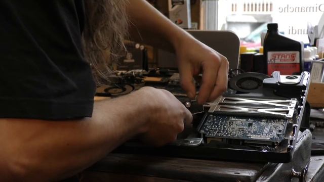 Apple iMac 2007 SSD Upgrade (en Français) #apple #diy #ssd #upgrade #repair смотреть онлайн