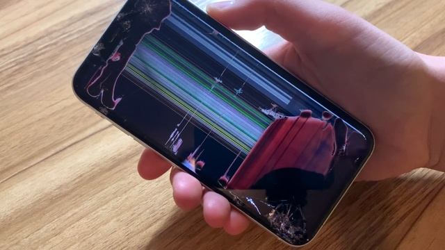I Got a FREE iPhone XR, Does It Work? смотреть онлайн
