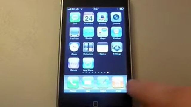 iPhone - Rearrange Icons On Your Home Screen - iPhone Viewable Tips and Tricks смотреть онлайн