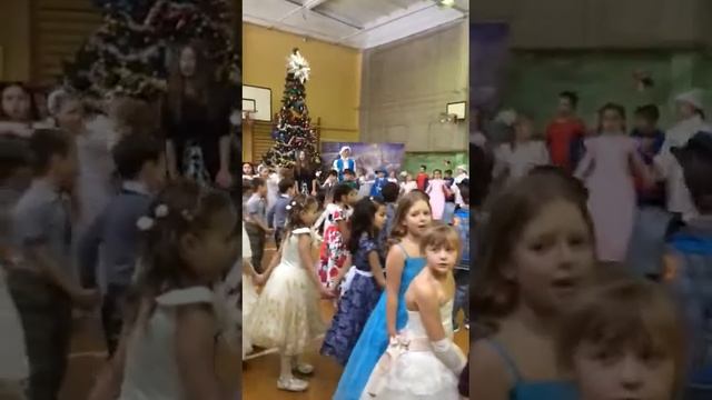 Софринская школа №1 Новый год 2017 смотреть онлайн