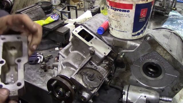 LT230 transfer case. Difficult to get into high and low range. Easy fix! смотреть онлайн