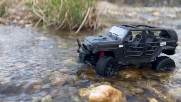 Jeep wrangler rubicon (MN Model MN128 black) crossing the river | Waterproof test #rc #rccar