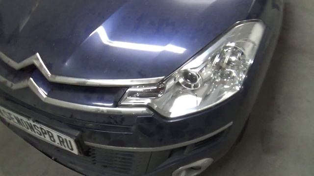 Citroen C-Crosser -замена линз на HELLA 3R Premium смотреть онлайн