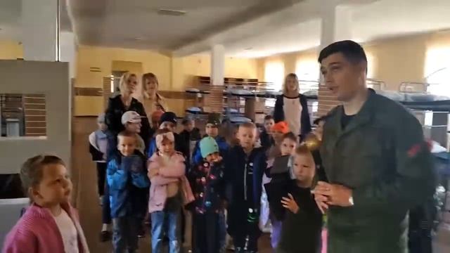 На экскурсию в расположение / такого вы ещё не видели! смотреть онлайн