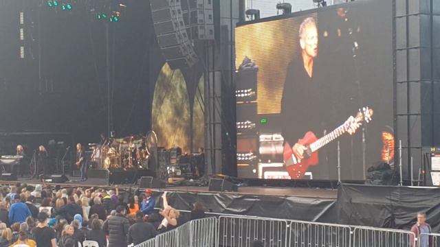 Fleetwood Mac. Rhiannon смотреть онлайн