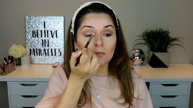 KKW Beauty Powder Contour & Highlight Kit | Review & Makeup Tutorial | Afifa Aadil смотреть онлайн