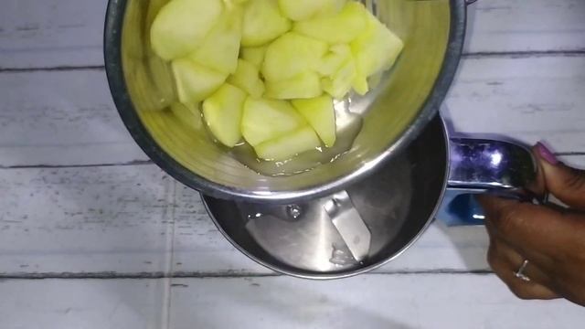6 month baby's best food apple puree || apple puree recipe tamil || 6 month baby food смотреть онлайн