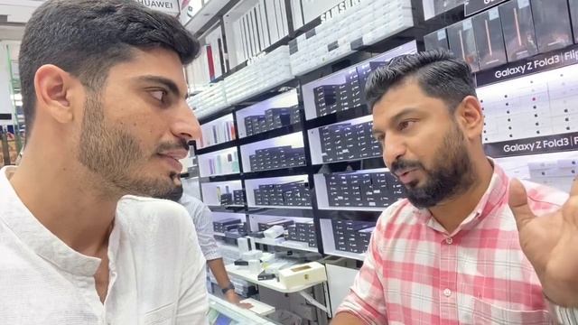 How many mobile can i take |Dubai Mobile Market| CITY CHOICE| LATEST IPHONE13 update смотреть онлайн