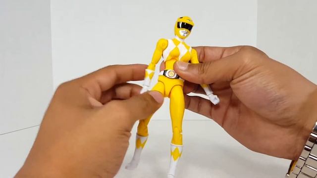 Power Rangers Legacy Collection Yellow Ranger смотреть онлайн