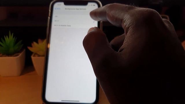 How to Stop Background App Refresh on iPhone смотреть онлайн