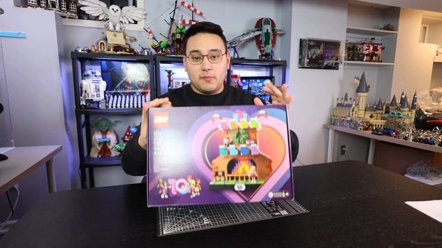 THE EXCLUSIVE 2022 LEGO EMPLOYEE GIFT IS...FRIENDS? смотреть онлайн