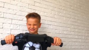 Марк и сборник серий про новый красный Минибайк для детей