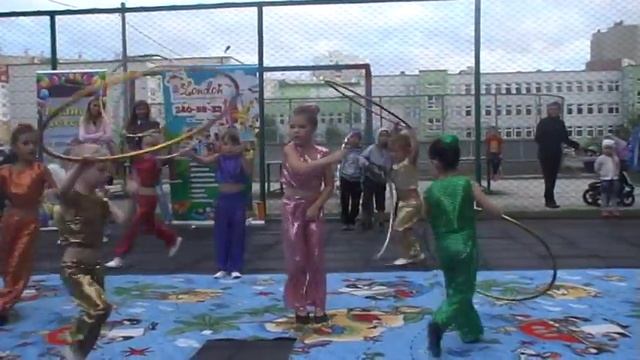 Выступление гимнастической группы "Звездочки" на День открытых дверей London 05.09.2016 г. смотреть онлайн