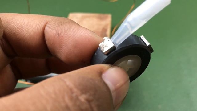 How to make Dynamo Generator Using DC Motor With Magnet смотреть онлайн