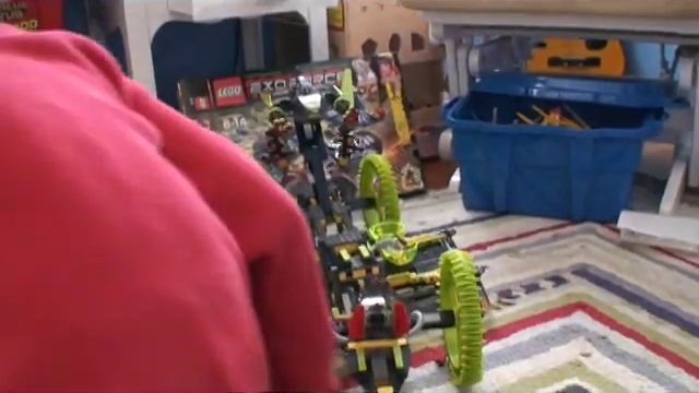 Lego Exoforce Mobile Devastator смотреть онлайн