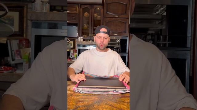 Что скрывается в моём ноутбуке! Как вам? смотреть онлайн