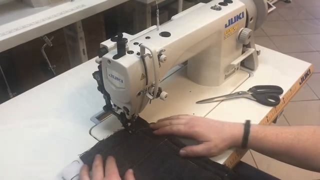 Dvigubo transportavimo siuvimo mašina baldams Juki DU1181N смотреть онлайн