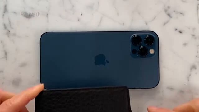 iPhone 12 Leather back - Placing instructions смотреть онлайн