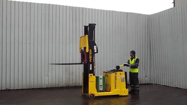 HYSTER S1.0C USED ELECTRIC STACKER / FORKLIFT TRUCK / PEDRESTAIN www.trucksdirectuk.co.uk смотреть онлайн