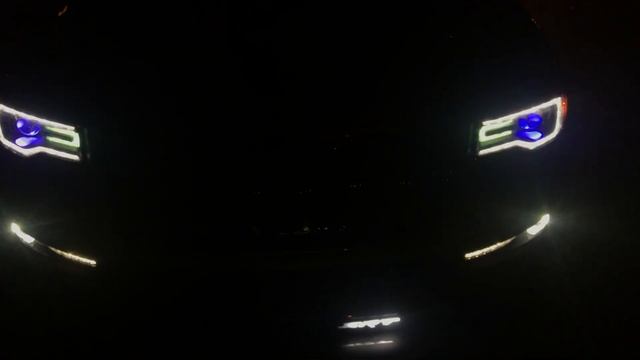 Custom Jeep Grand Cherokee SRT Headlights w/ Demon Eyes and Custom Built RGB Turn Signals смотреть онлайн
