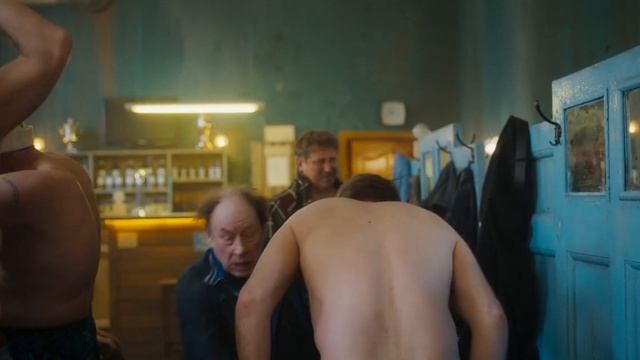 Фильм “В баню!” (2024) – Трейлер смотреть онлайн