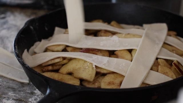 Cook With Me | My Mama's Apple Pie Recipe смотреть онлайн