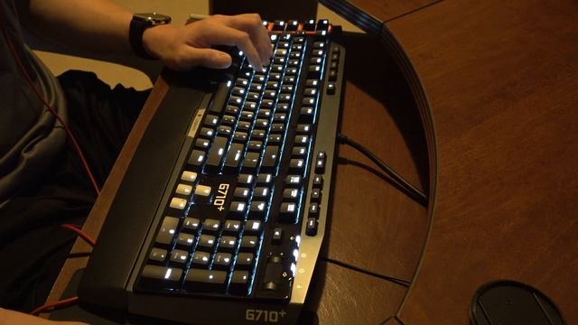 ASMR - Mechanical Keyboard Typing (No Talking) смотреть онлайн