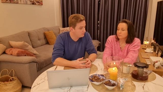 ЛЕГЕНДАРНЫЕ БУЛОЧКИ / ФРАНЦУЗСКАЯ КОФЕЙНЯ / ПРО ДОХОДЫ НАСЕЛЕНИЯ В ЭСТОНИИ / TALLINN смотреть онлайн