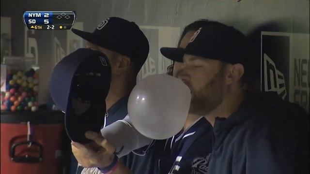 MLB// Blows Big Bubble And Prank🤣[ Funny Moments] смотреть онлайн
