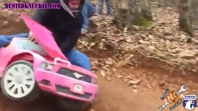 ANKLE SNAPPING CRASH | EXTREME BARBIE JEEP RACING 2014 смотреть онлайн