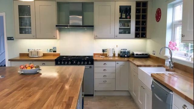 Innova Stanbury Shaker Kitchens - 60 Second Showcase смотреть онлайн