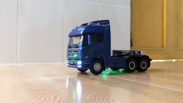 Foton Auman GTL 1/24 Tractor RC