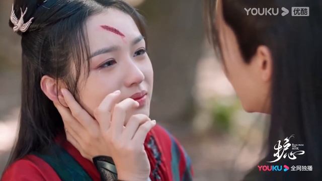 雁回睡醒發現天曜終於化為人形還鑽進自己被窩，龍寶寶實在太可愛了！【护心 Back From The Brink】 смотреть онлайн