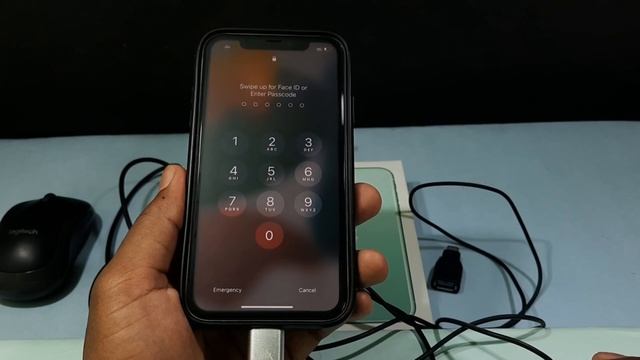 How to Unlock iPhone When Touch Screen is Not Working? смотреть онлайн