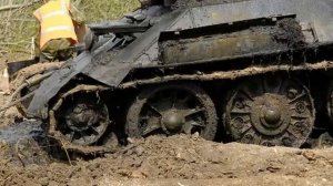 Танк из болота