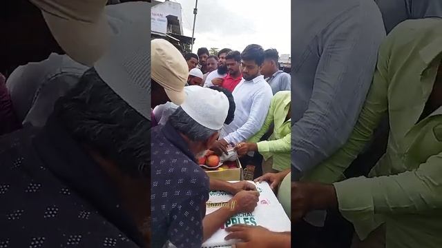 A.A फ्रूट सोलापुर || Apple auction || apple || fruit market || solapur apple market | solapur marke смотреть онлайн