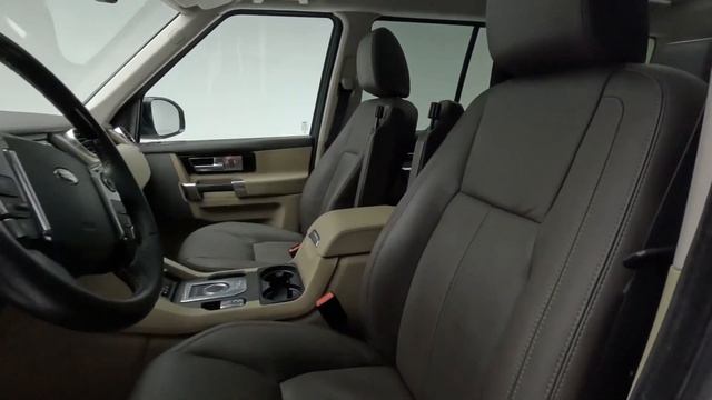 B6237 2015 Land Rover lr4 interior and start смотреть онлайн